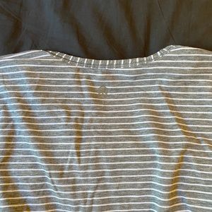 Lululemon Cropped Tee